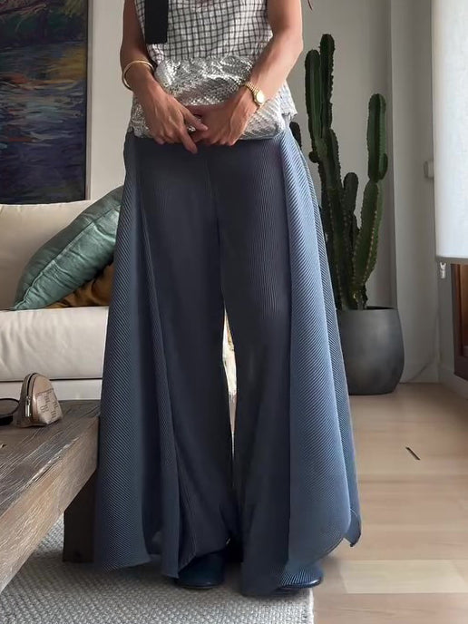 Beautifully Crafted Pants in a Classic Style