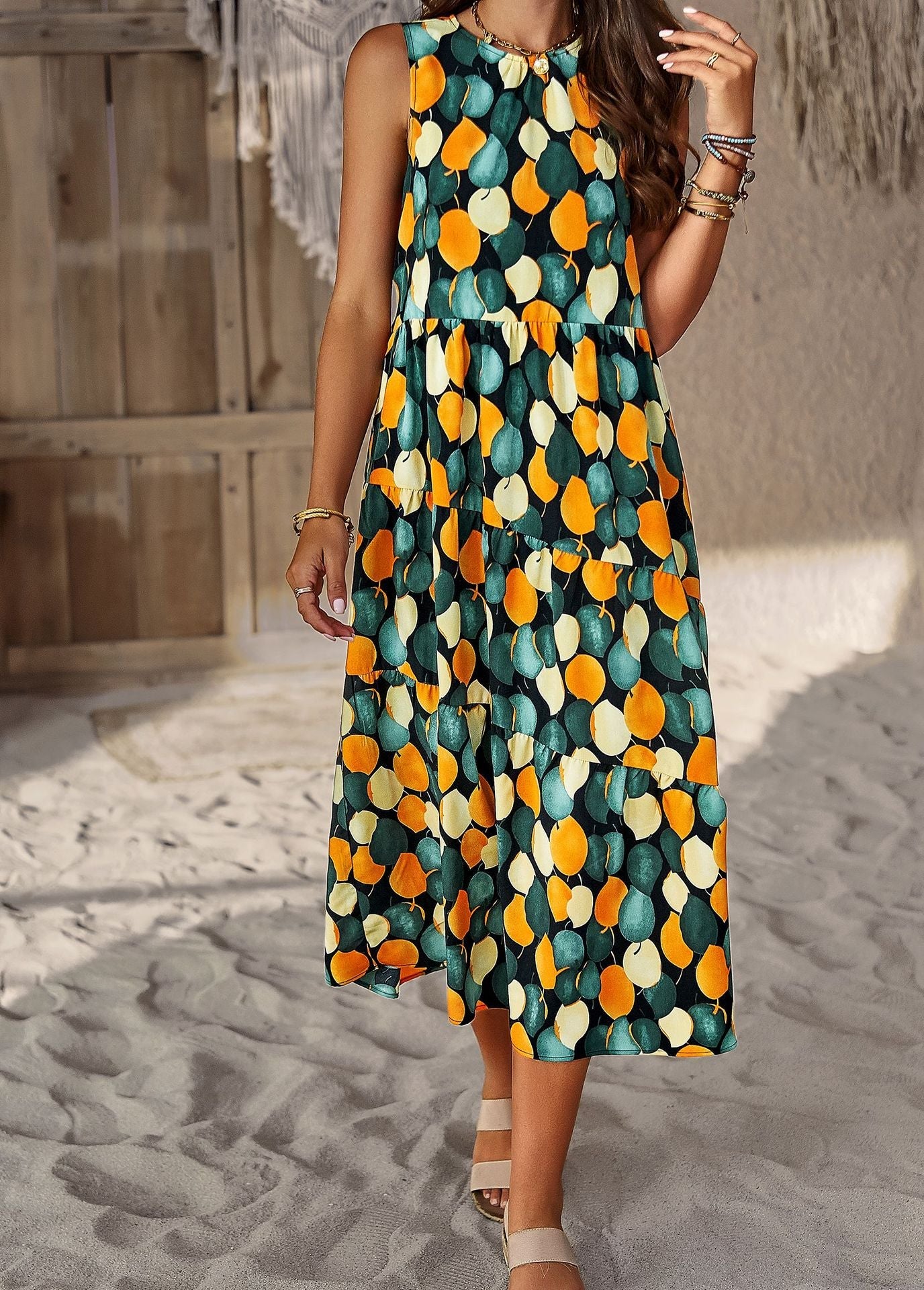 Gracefully Styled Dress for Any Occasion