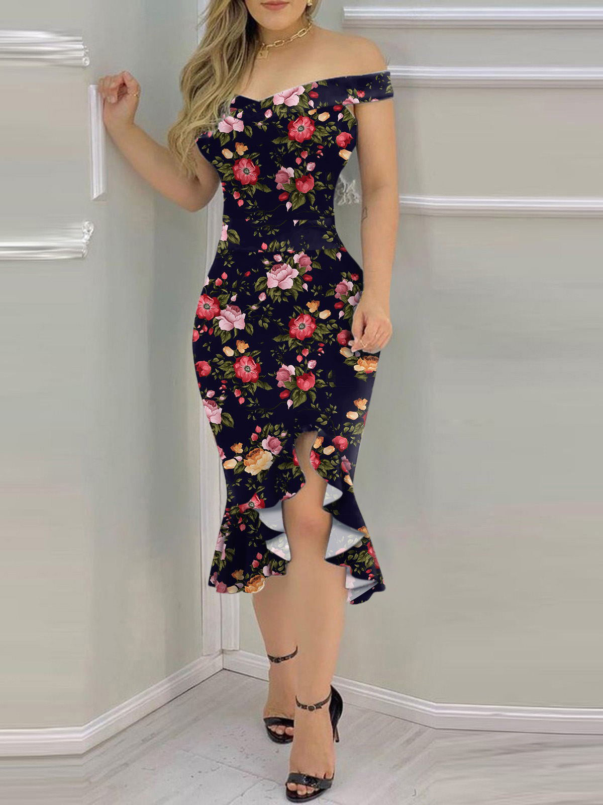 Elegantly Styled Dress for Everyday Wear