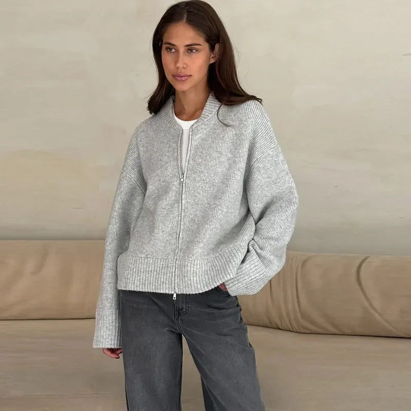 Effortlessly Elegant Coat with a Timeless Design