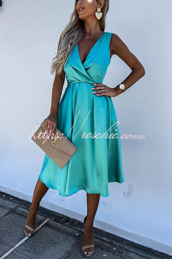 Classic Vintage & Enduringly Stylish Dress