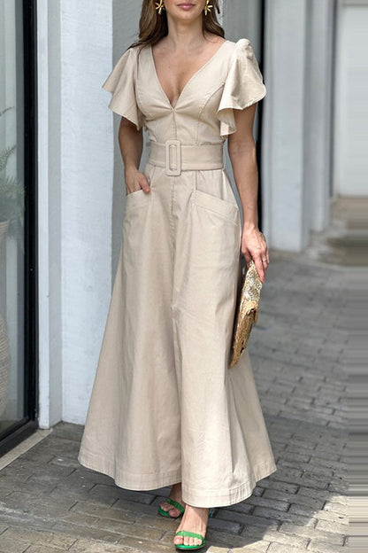 Well Tailored Dress with a Graceful Silhouette