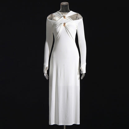 Beautifully Finished Dress in a Timeless Design