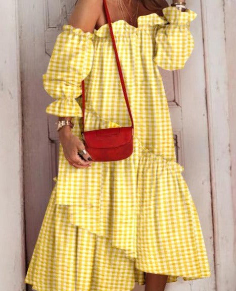Classic Vintage Dress with a Flattering Fit