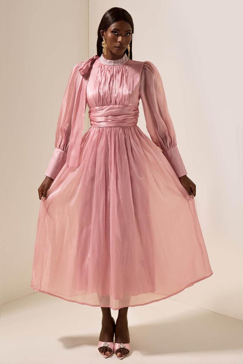 Beautifully Crafted Dress in a Classic Style