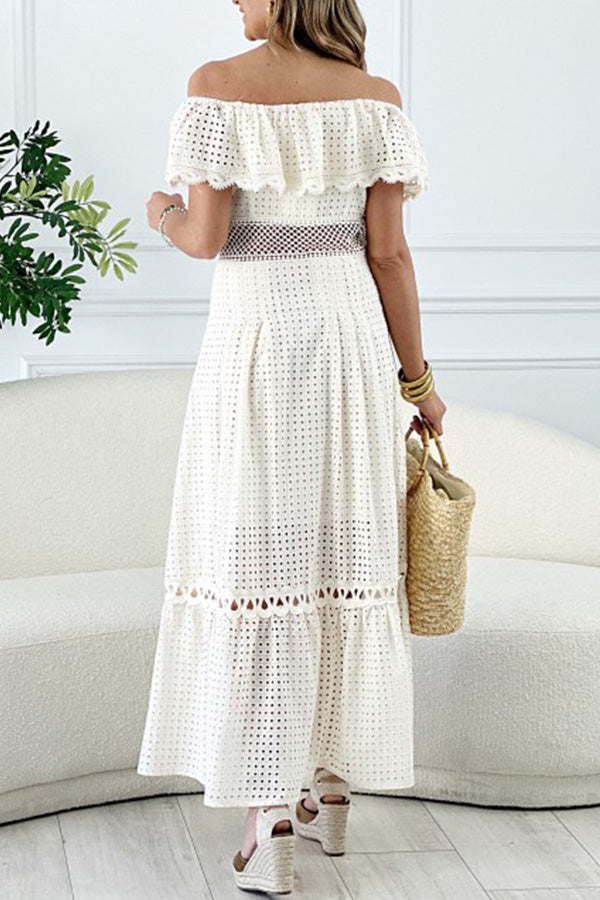 Beautifully Finished Dress in a Timeless Design