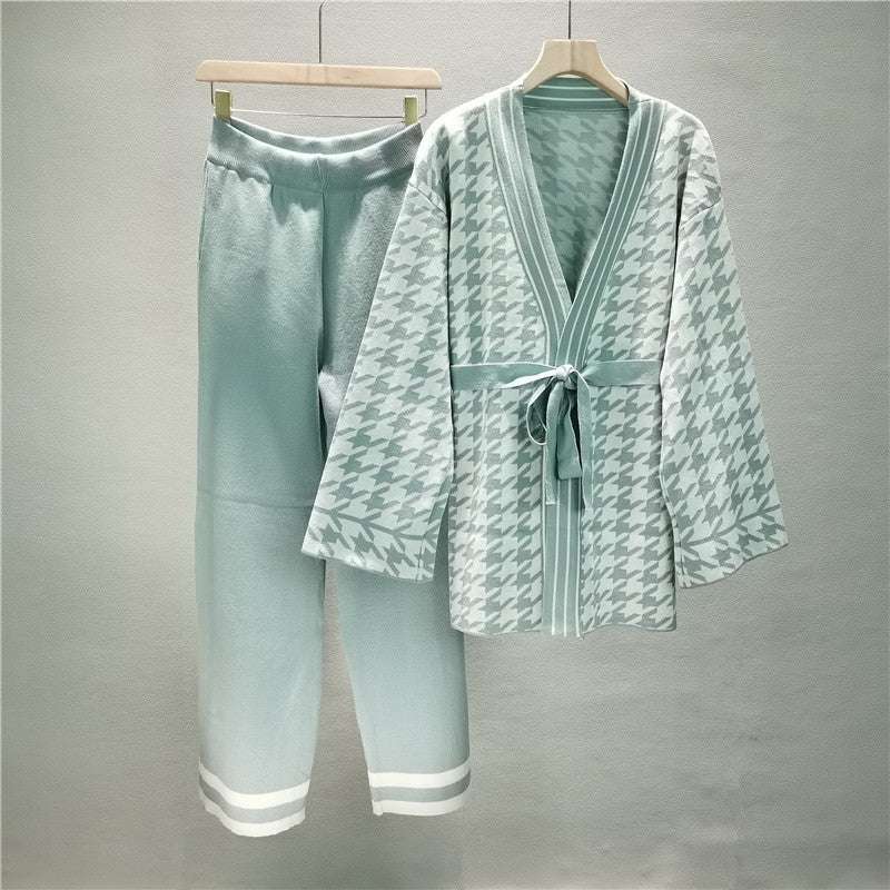Effortlessly Elegant Cardigan with a Timeless Design