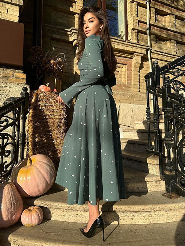 Well Tailored Dress with a Graceful Silhouette