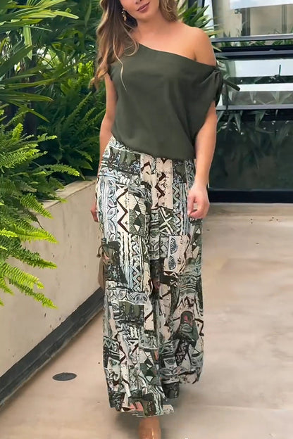 A Vintage Style Pants with Delicate Timeless Details