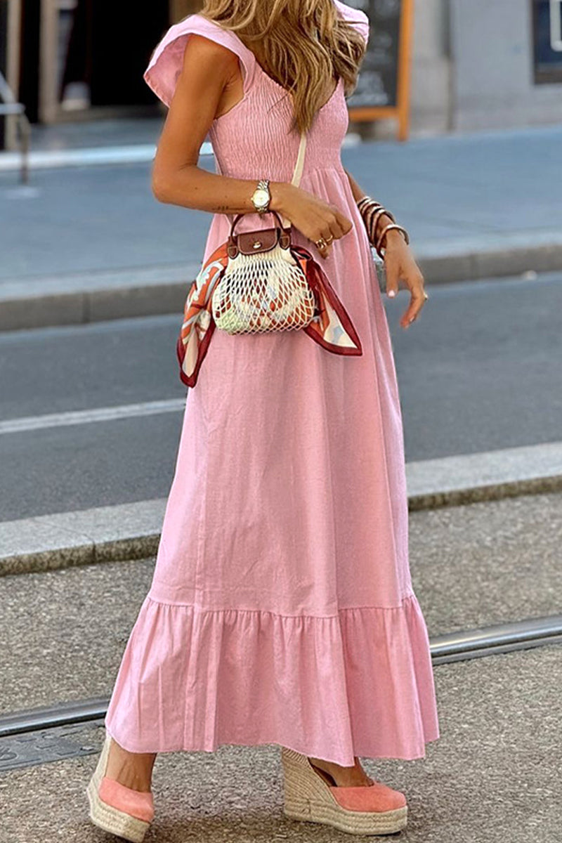 Beautifully Finished Dress in a Timeless Design