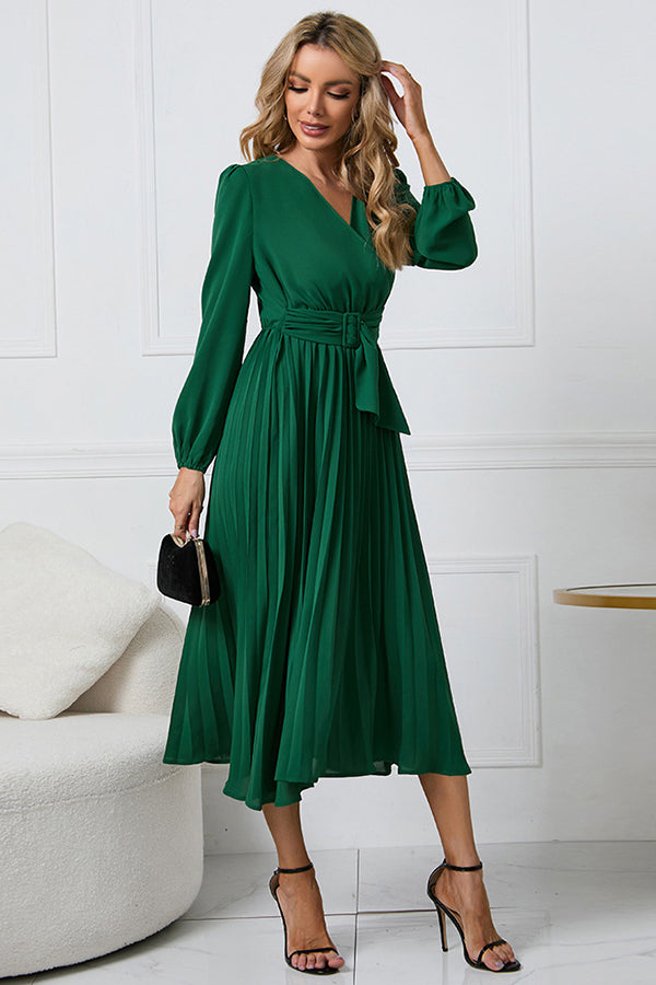 Sophisticated Dress with a Clean Classic Look
