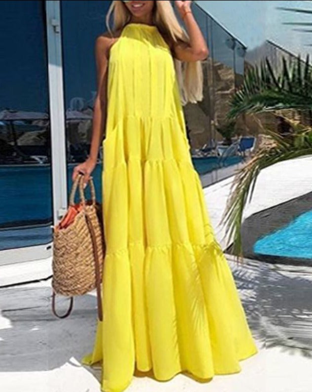 Beautifully Finished Dress in a Timeless Design