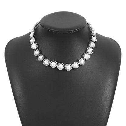 Romantic Pearl Necklace for Special Moments