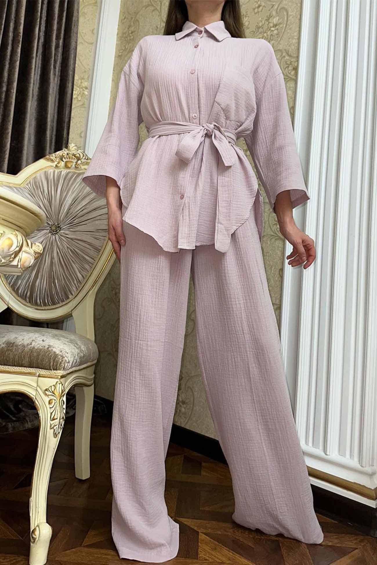Beautifully Finished Pants in a Timeless Design