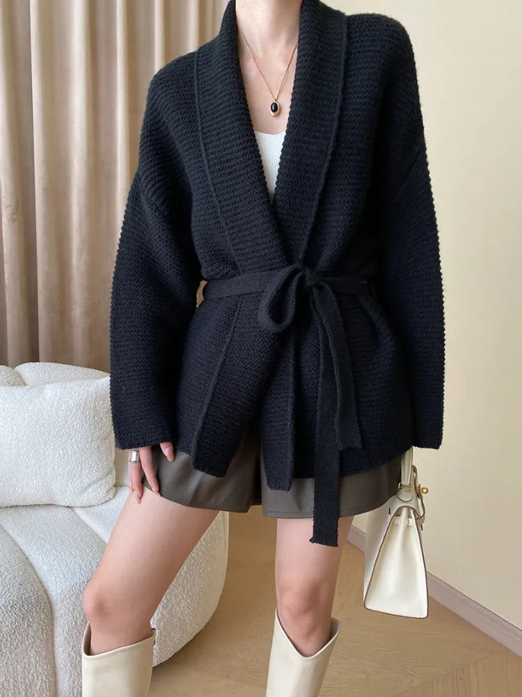 Classic Vintage & Enduringly Stylish Cardigan