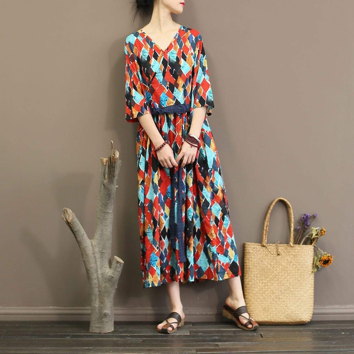 Classic Vintage Dress with a Flattering Fit