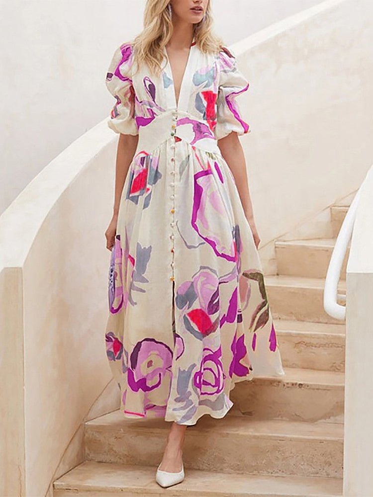 Beautifully Finished Dress in a Timeless Design