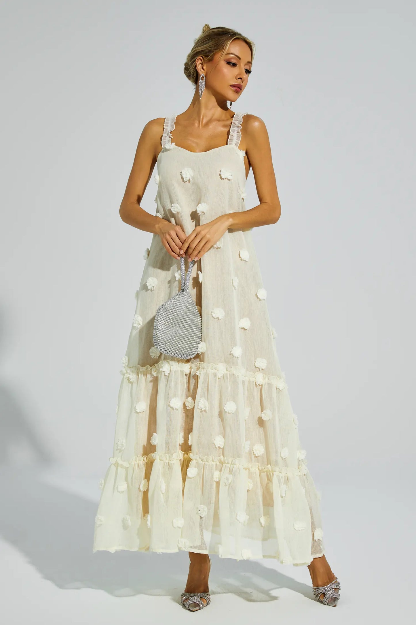 Beautifully Crafted Dress in a Classic Style