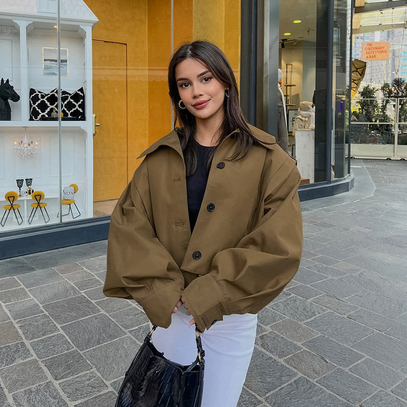 Elegantly Styled Coat for Everyday Wear