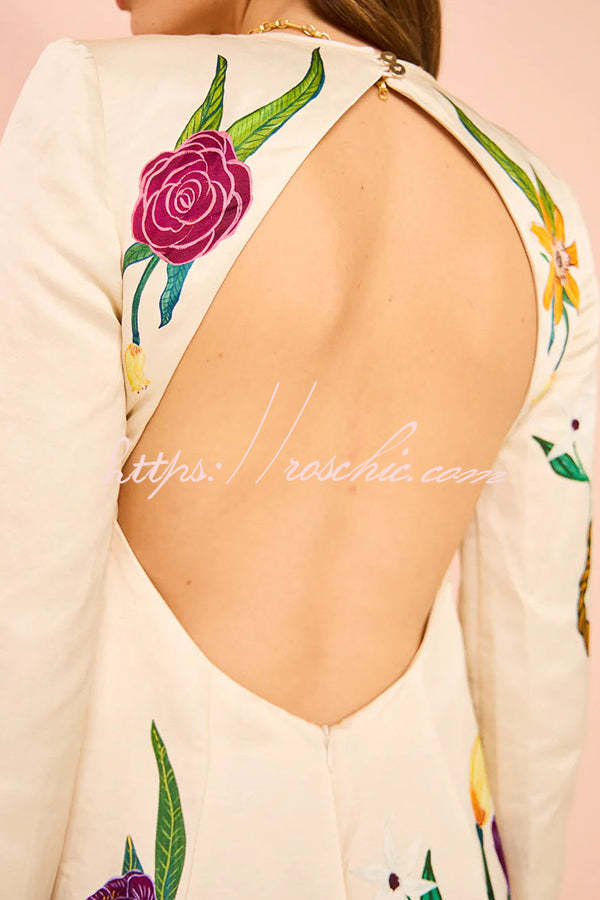 Well Tailored Dress with a Graceful Silhouette