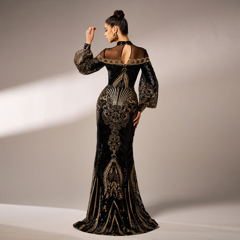 Well Tailored Dress with a Graceful Silhouette