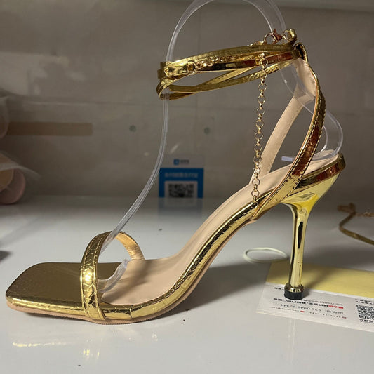Chic Orthopedic Heels with Unique Design