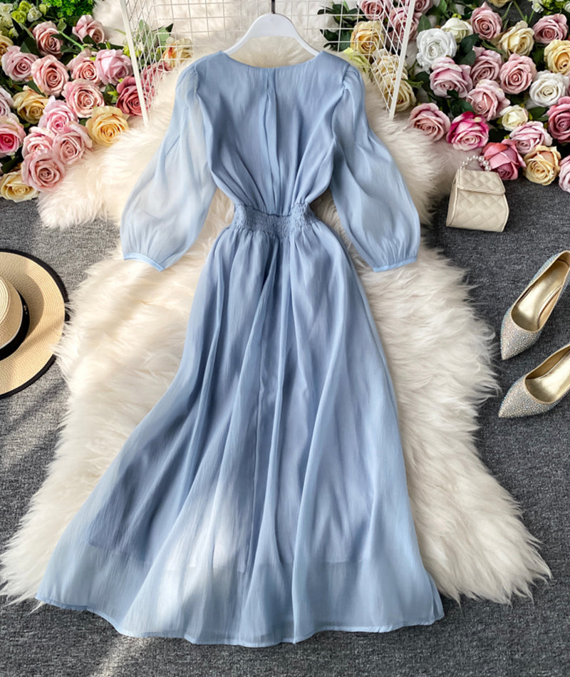 Classic Vintage & Enduringly Stylish Dress