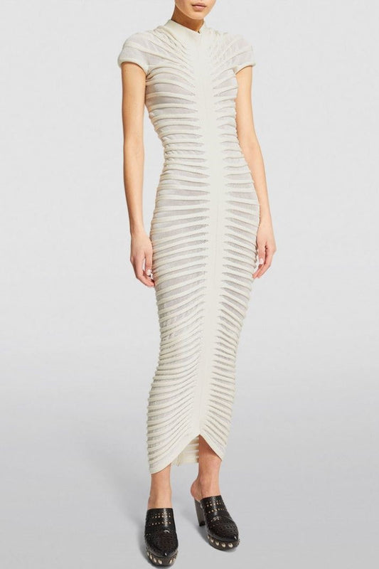 Sophisticated Dress with a Clean Classic Look