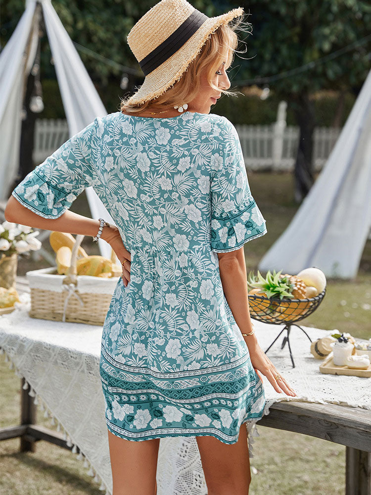 Sophisticated Dress with a Clean Classic Look