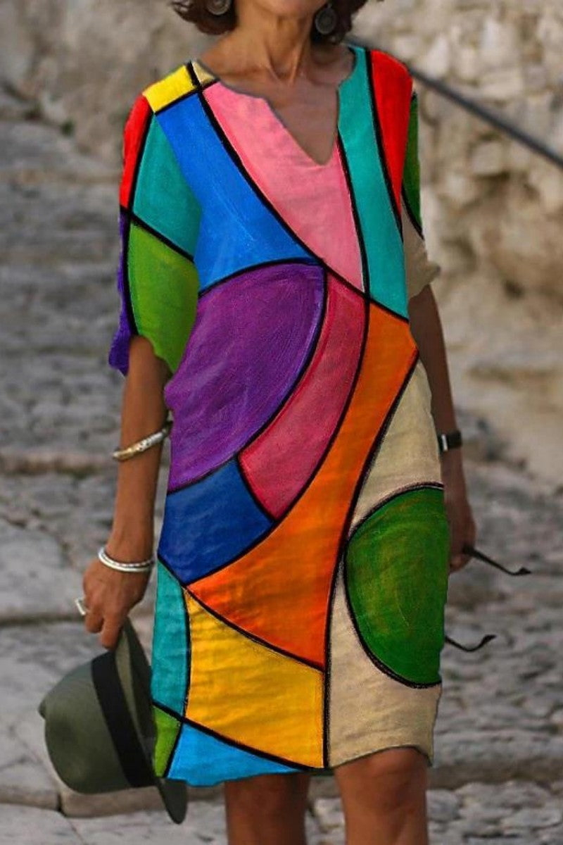 Beautifully Finished Dress in a Timeless Design