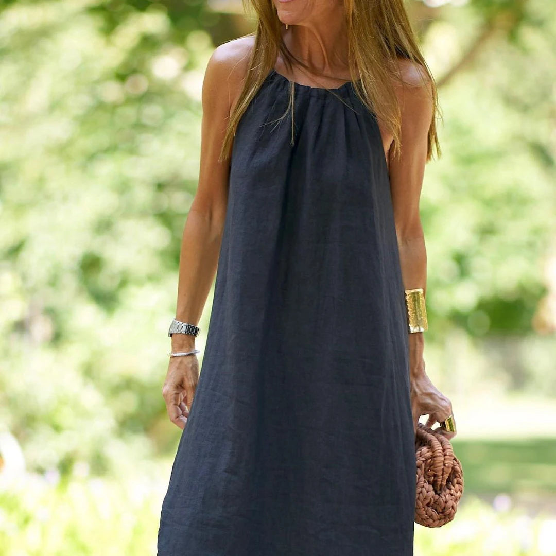 Effortlessly Elegant Dress with a Timeless Design