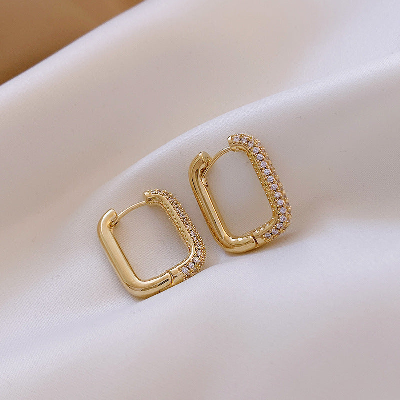 Classic Earring with Timeless Appeal