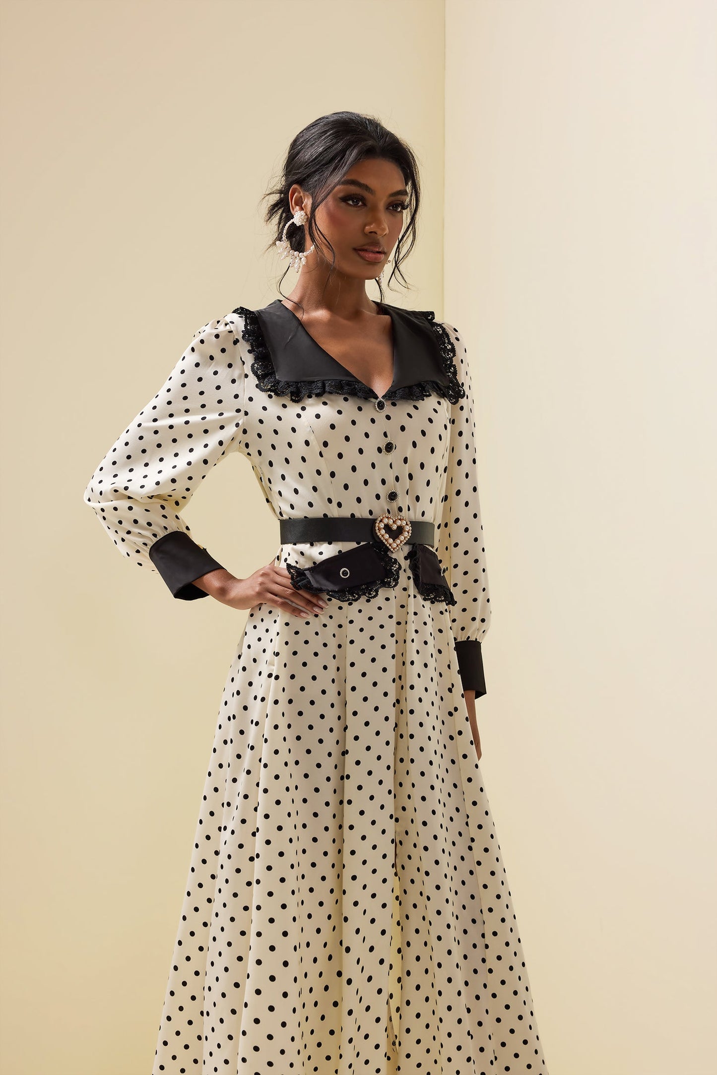 Classic Vintage Dress with a Flattering Fit