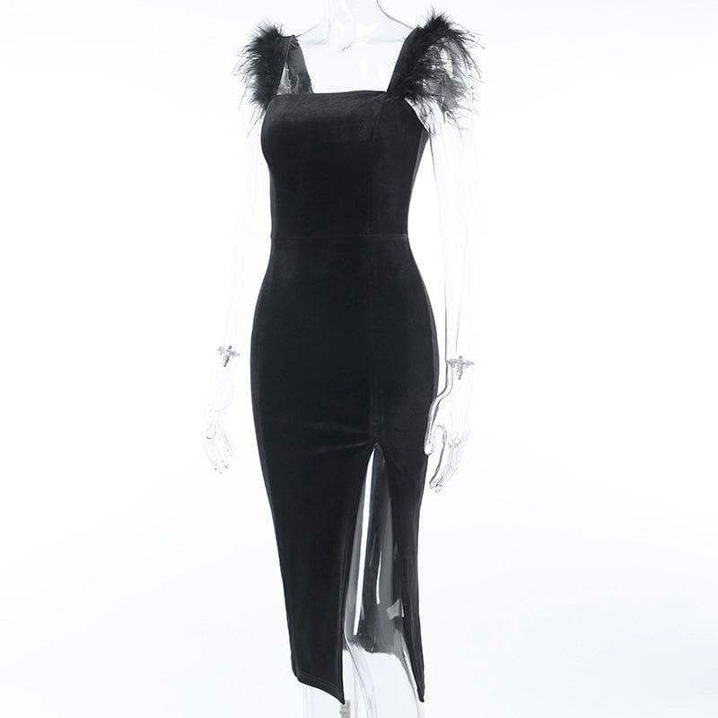 Beautifully Finished Dress in a Timeless Design