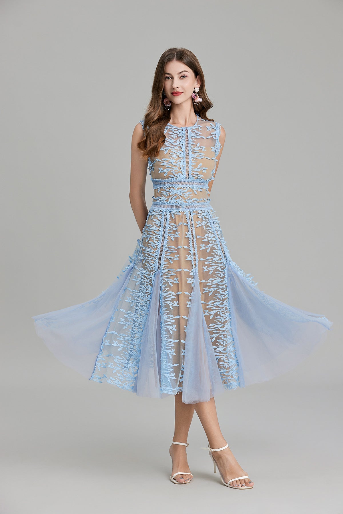 Sophisticated Dress with a Clean Classic Look