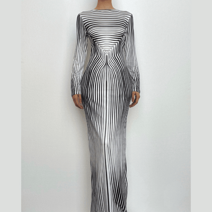 Classic Vintage Dress with a Flattering Fit