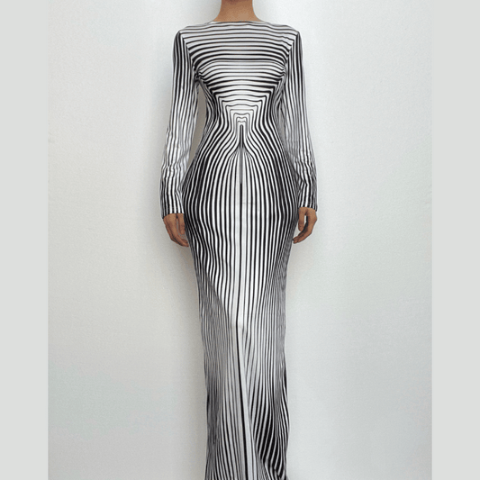 Classic Vintage Dress with a Flattering Fit