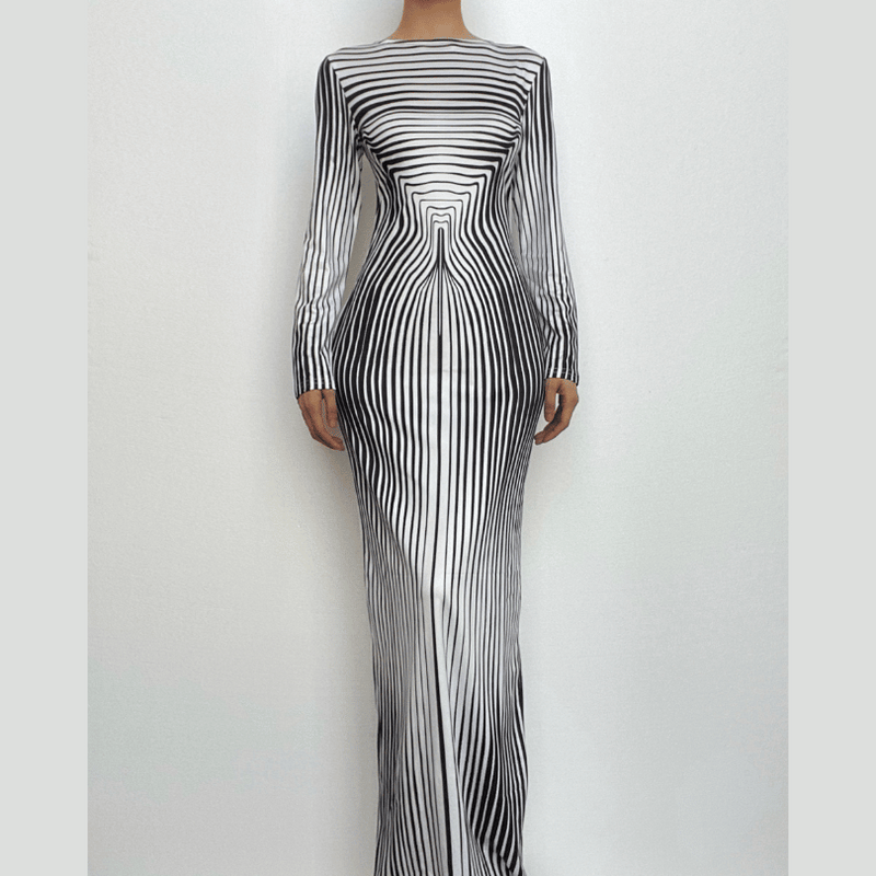 Classic Vintage Dress with a Flattering Fit
