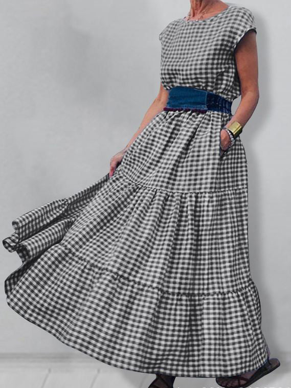 Classic Vintage & Enduringly Stylish Dress