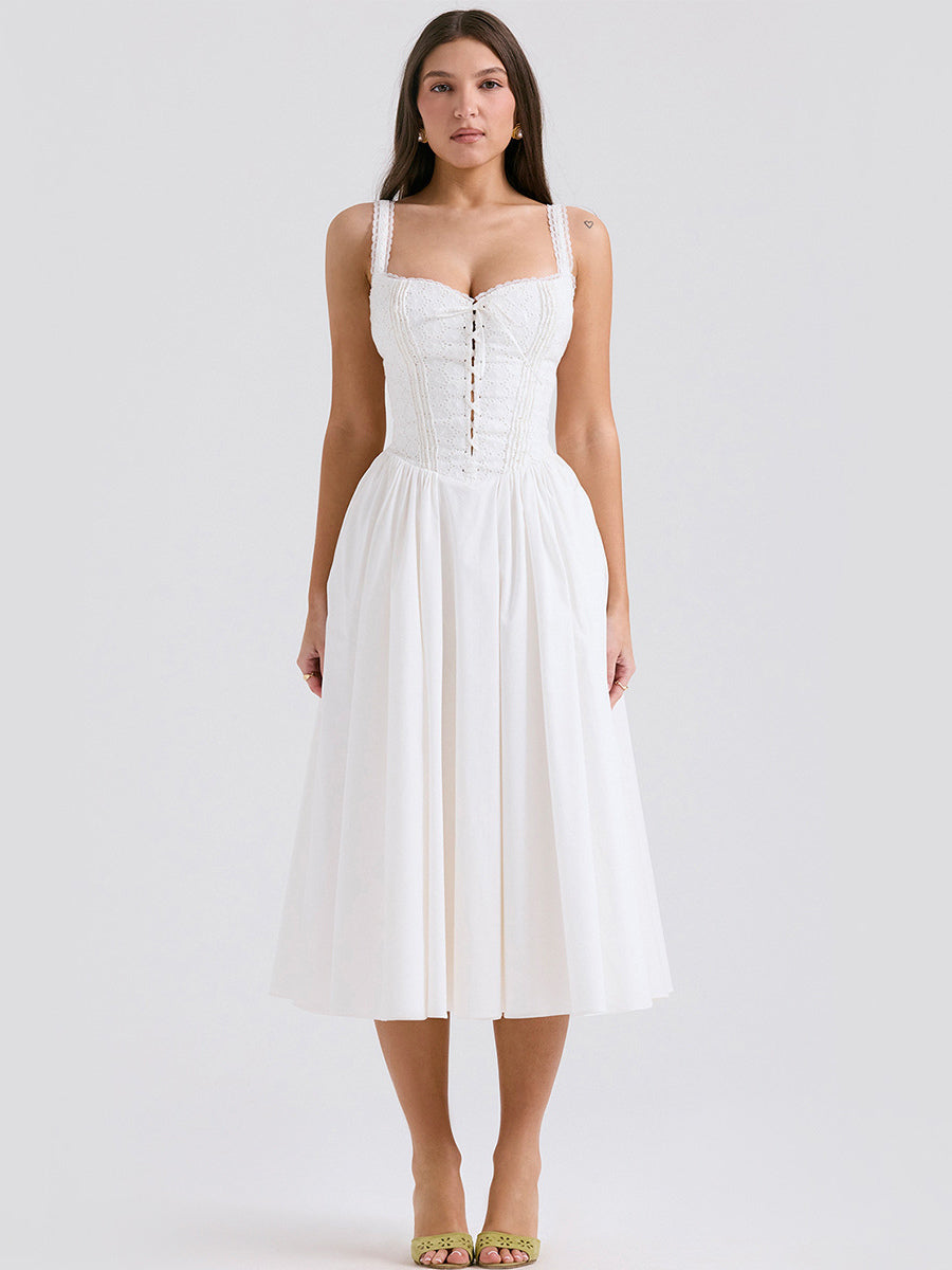 Well Tailored Dress with a Graceful Silhouette