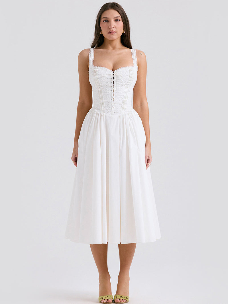 Well Tailored Dress with a Graceful Silhouette