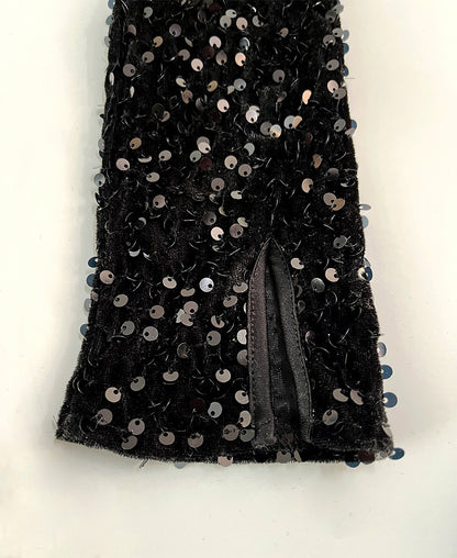 Well Tailored Garment with a Graceful Silhouette