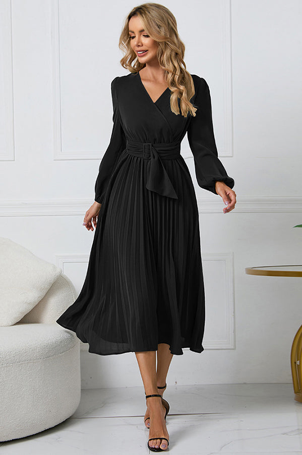 Sophisticated Dress with a Clean Classic Look