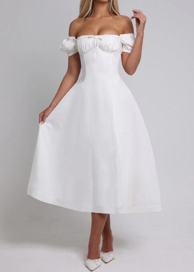 Classic Vintage Dress with a Flattering Fit