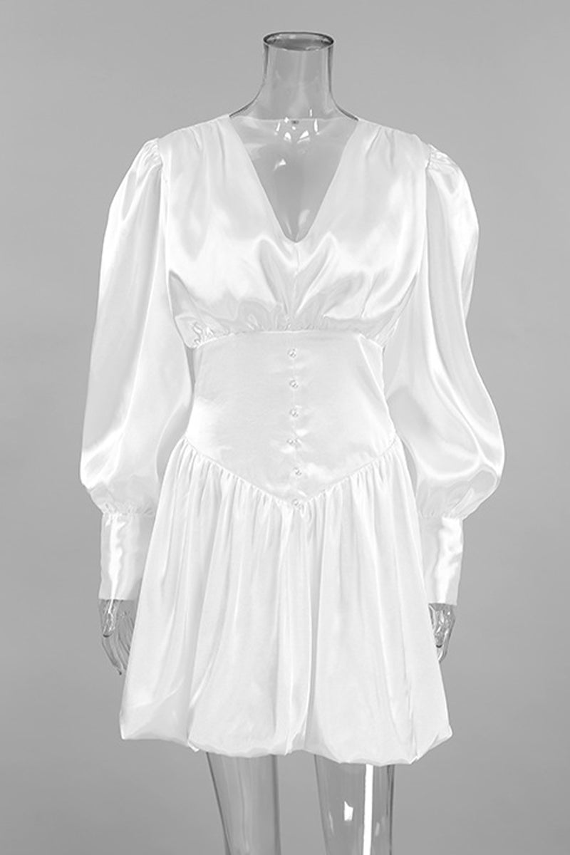 Classic Vintage Dress with a Flattering Fit