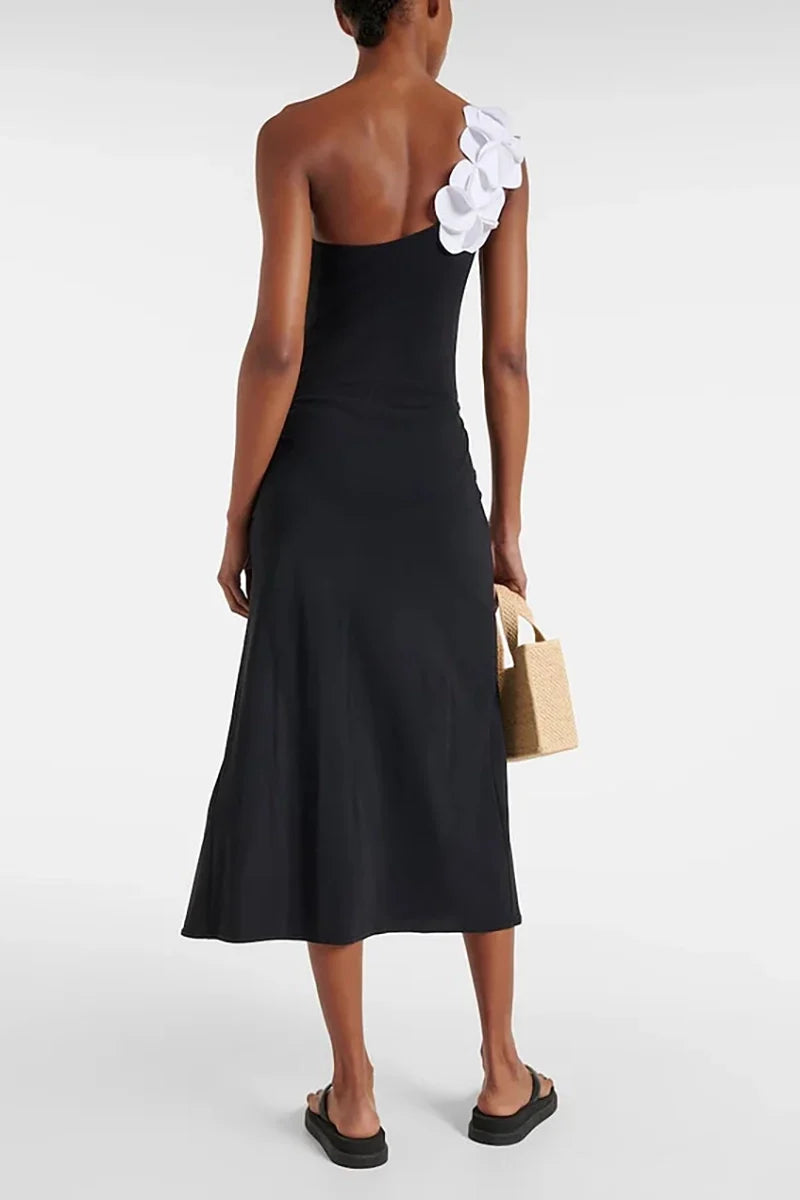 Well Tailored Garment with a Graceful Silhouette