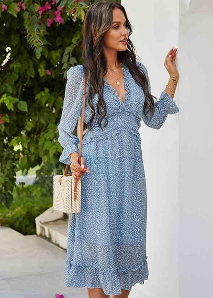 Classic Vintage Dress with a Flattering Fit