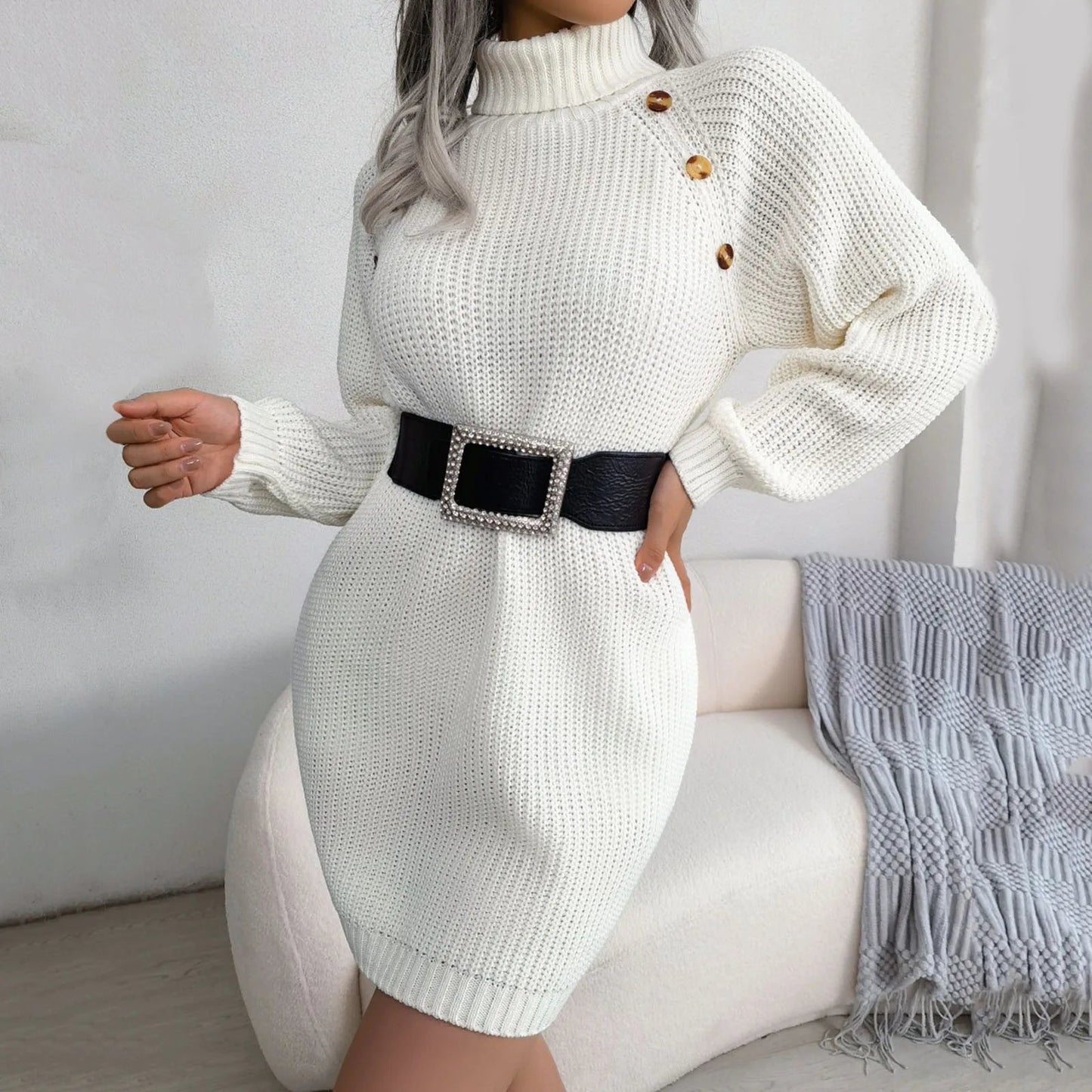 Well Tailored Dress with a Graceful Silhouette