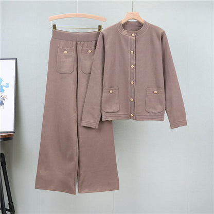 Gracefully Styled Cardigan for Any Occasion