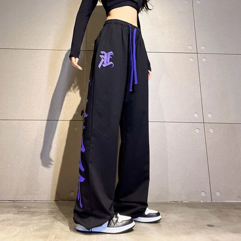 Classic Vintage Pants with a Flattering Fit